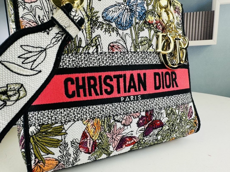 Dior Shopping Bags